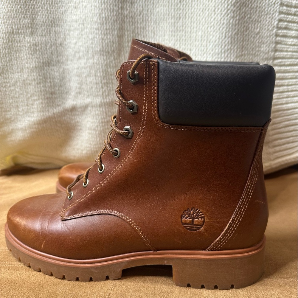 Timberland size 9.5 Brown Leather Boots Good condition
